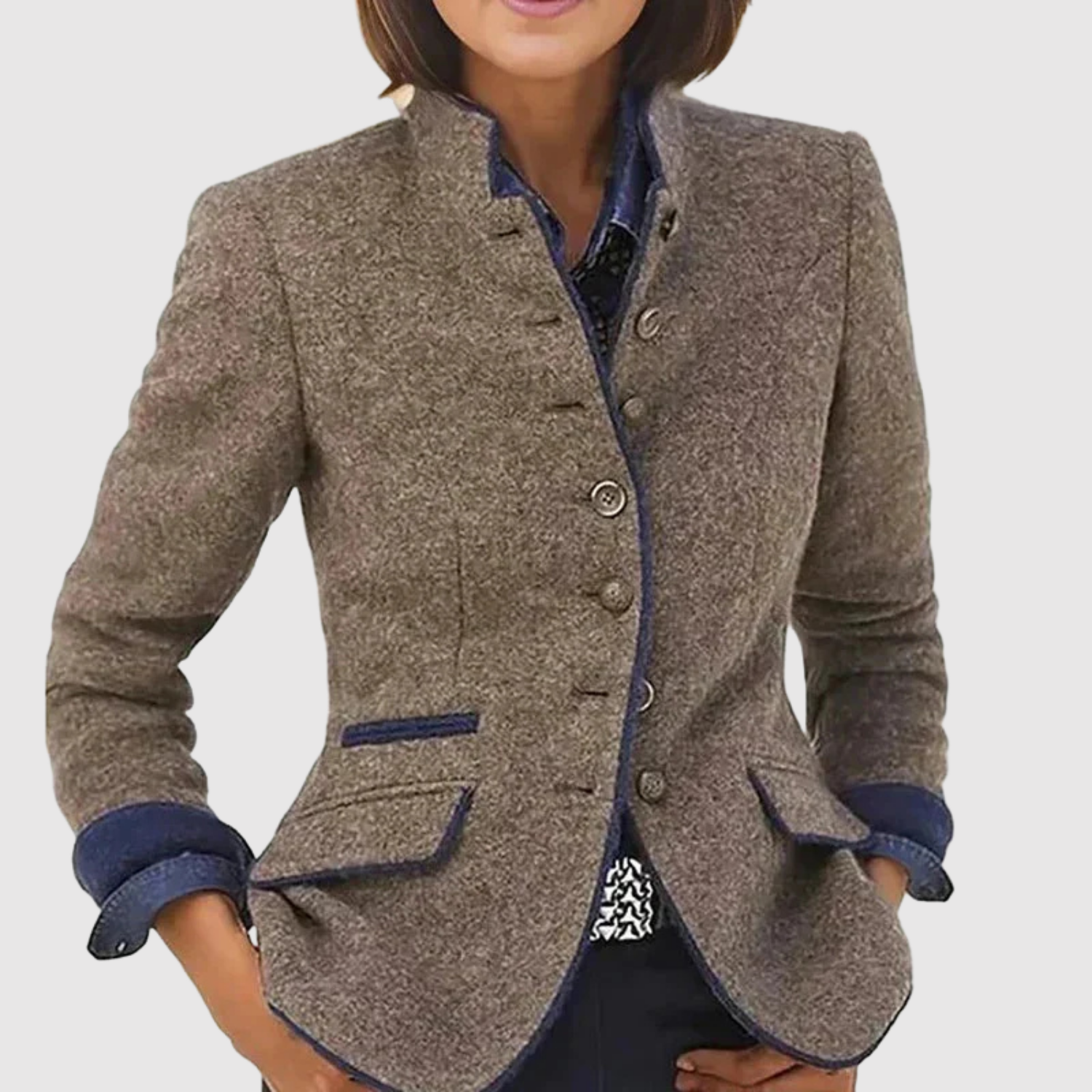 Silvie – Tweedowy żakiet z klasycznymi detalami