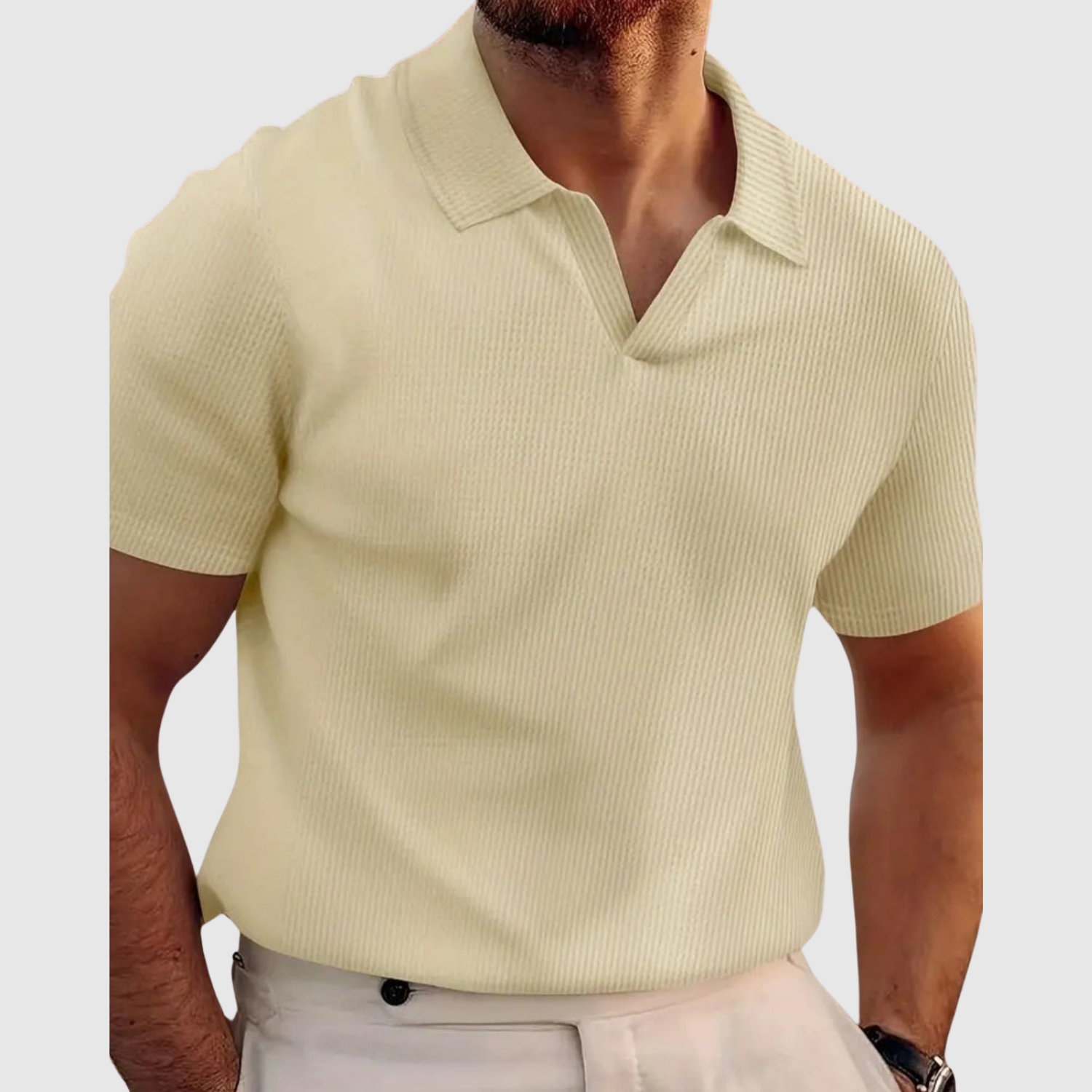 Adrian – Stylowa koszulka polo z nowoczesnym dekoltem w kształcie V