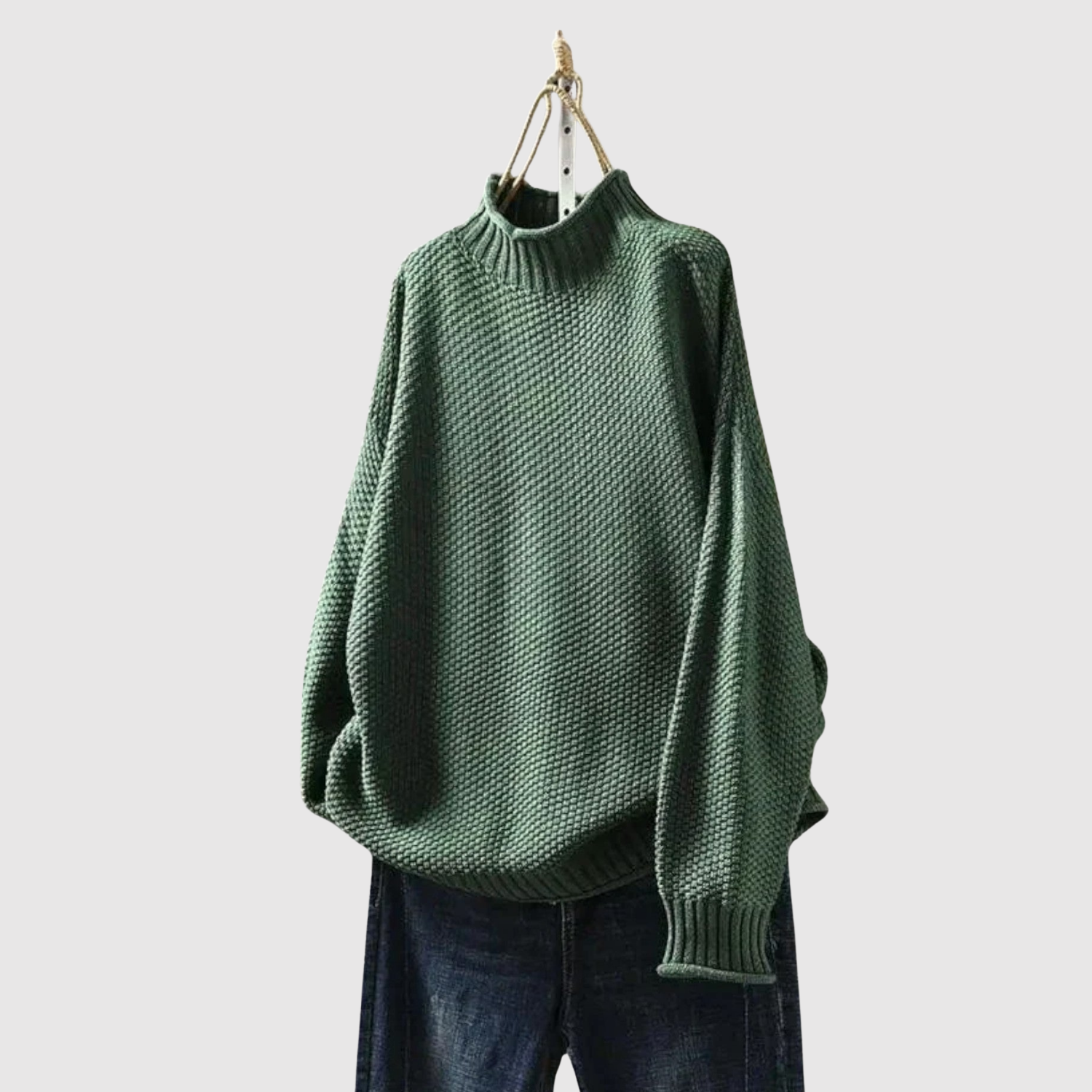 Nora – Strukturalny sweter o luźnym kroju z wysokim kołnierzem