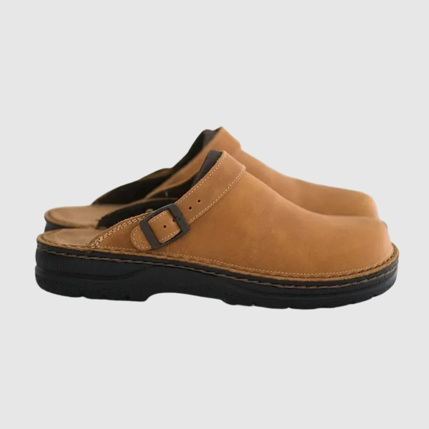 Oskar – Komfortowe skórzane klapki z regulowanym paskiem