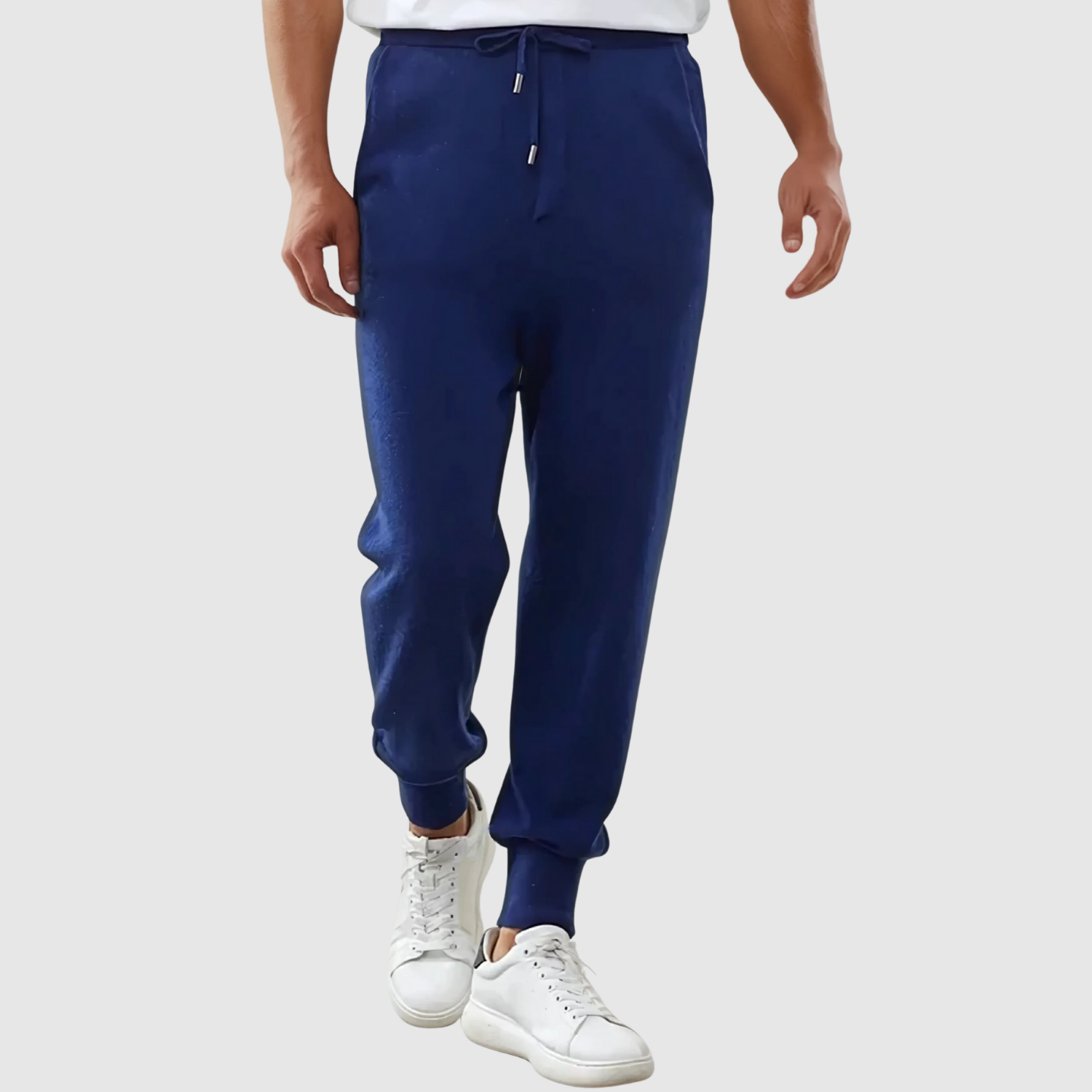 Denis – Klasyczne spodnie treningowe w niebieskim
