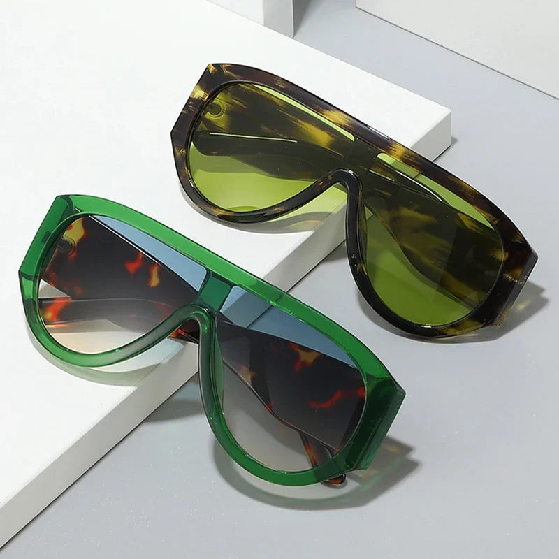 Alex – Sportowe okulary przeciwsłoneczne z lustrzanymi soczewkami